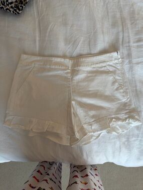 LOFT Cream Ruffle-Hem Shorts